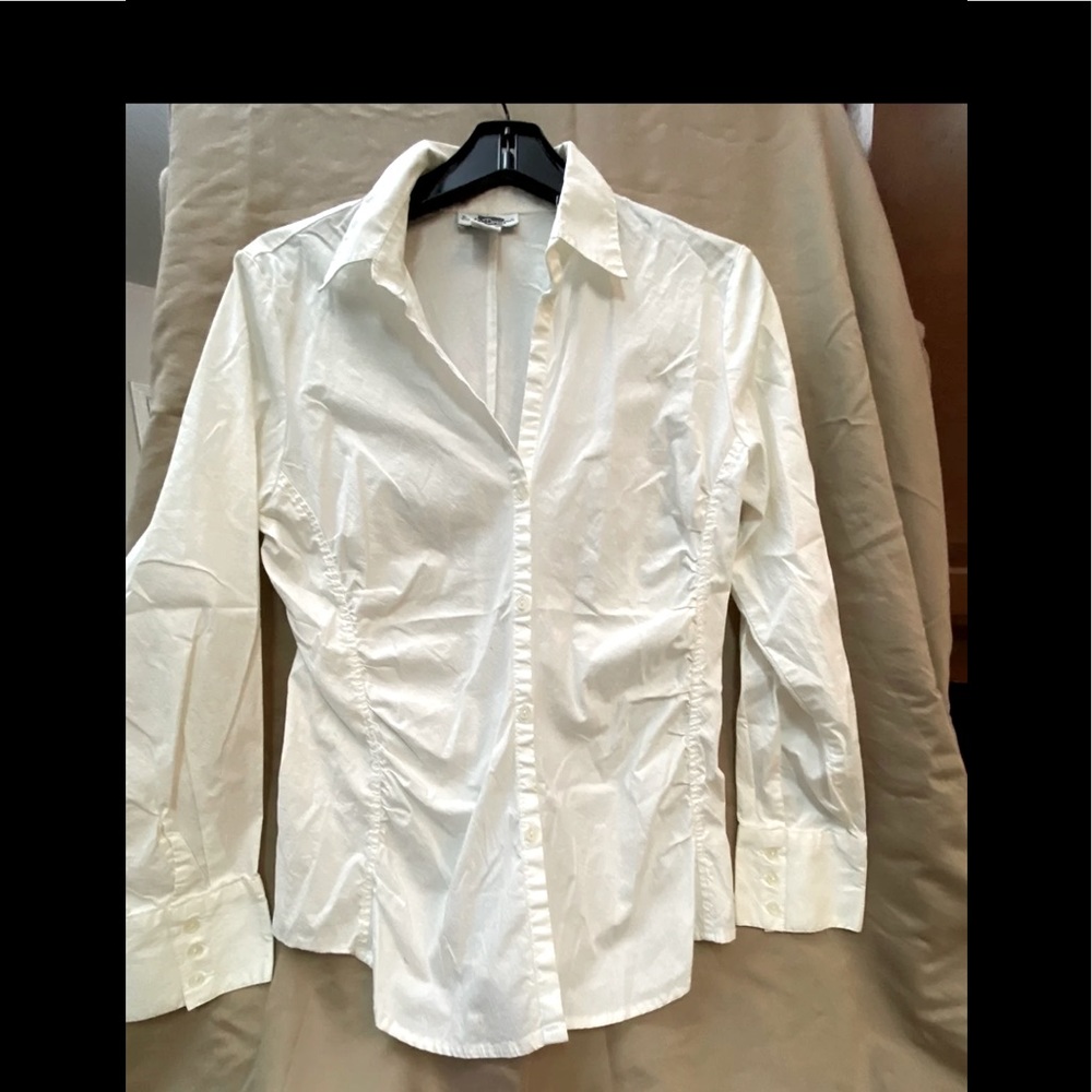 Women’s blouse